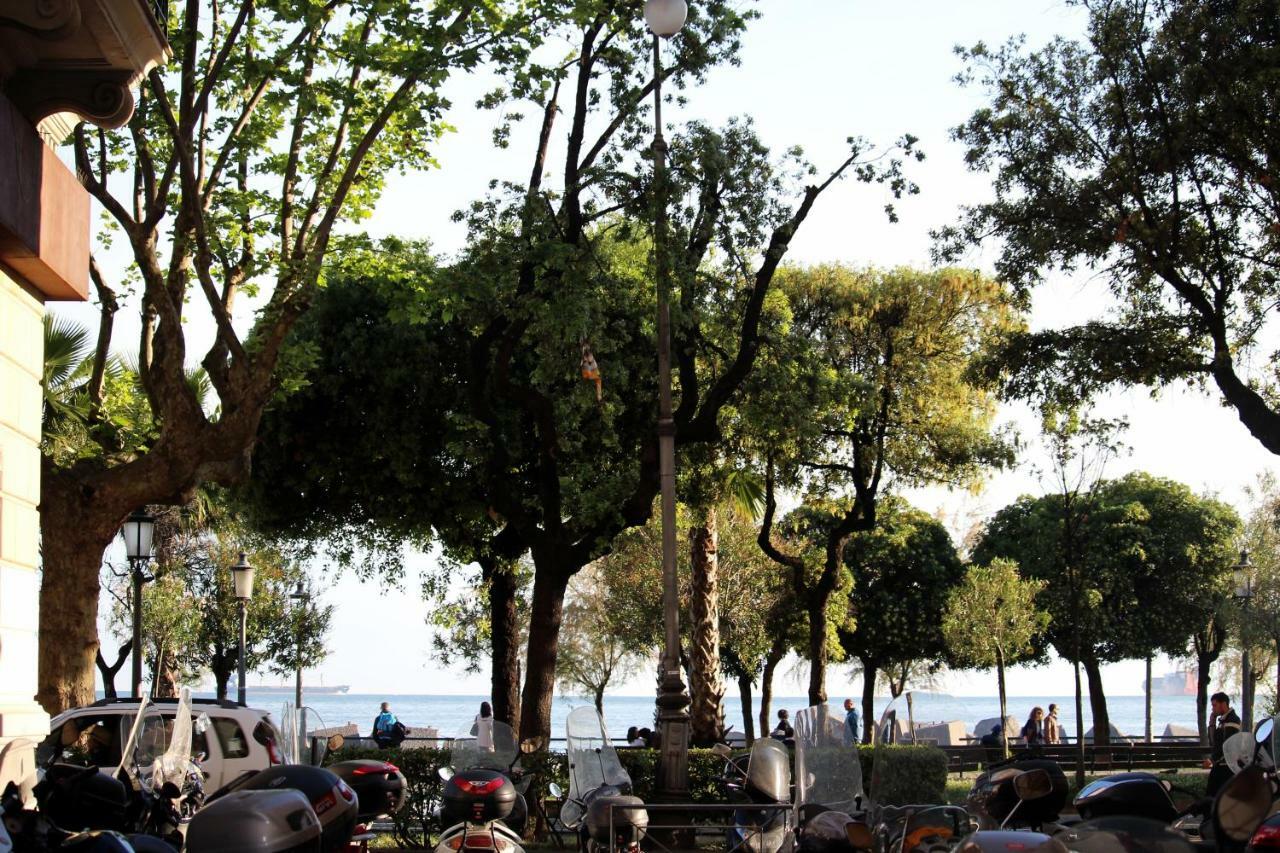 B&B Lili Σαλέρνο Εξωτερικό φωτογραφία