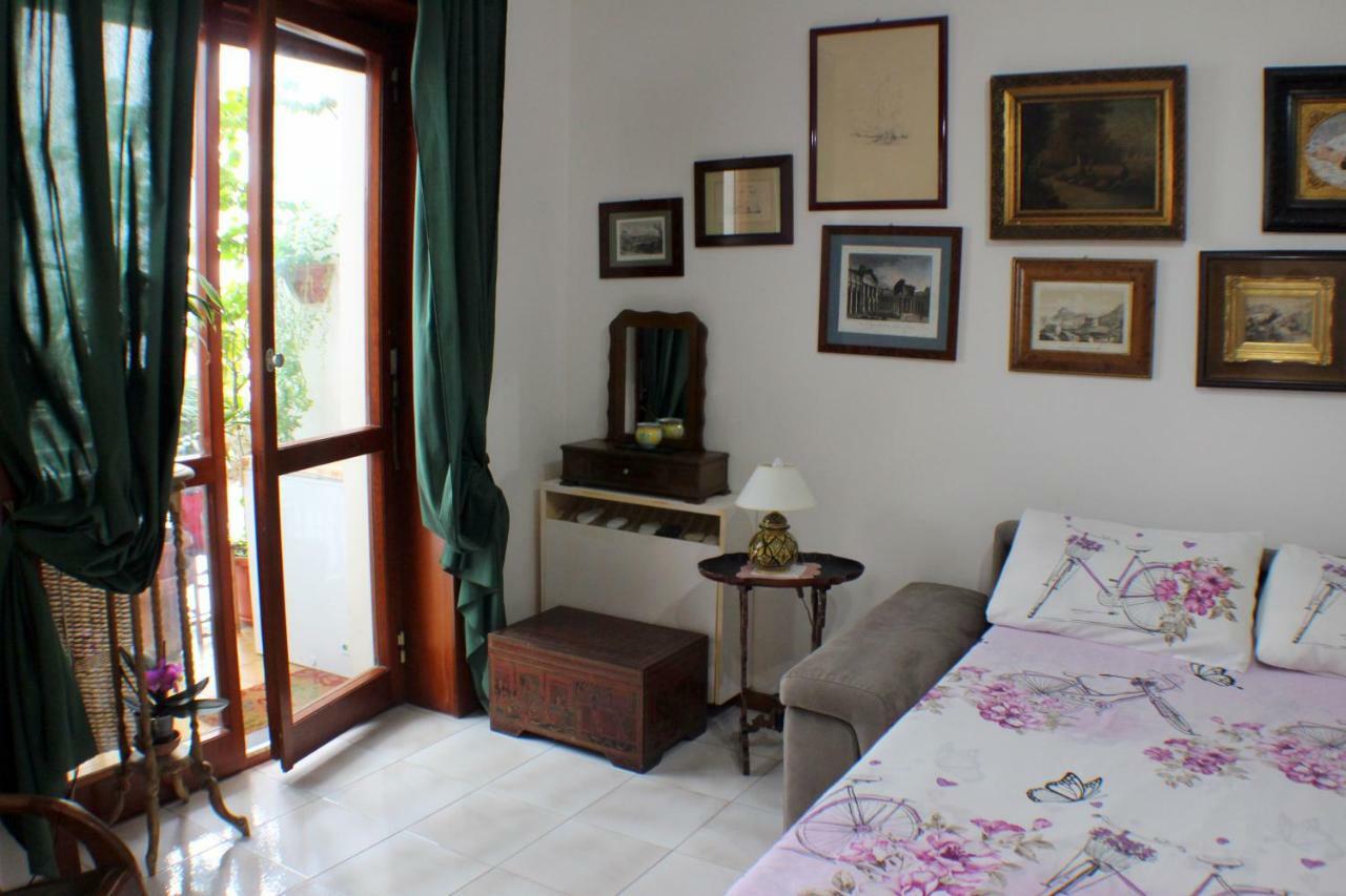 B&B Lili Σαλέρνο Εξωτερικό φωτογραφία